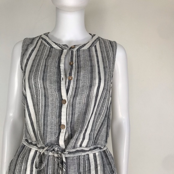 Universal Thread S Romper - Picture 4 of 14